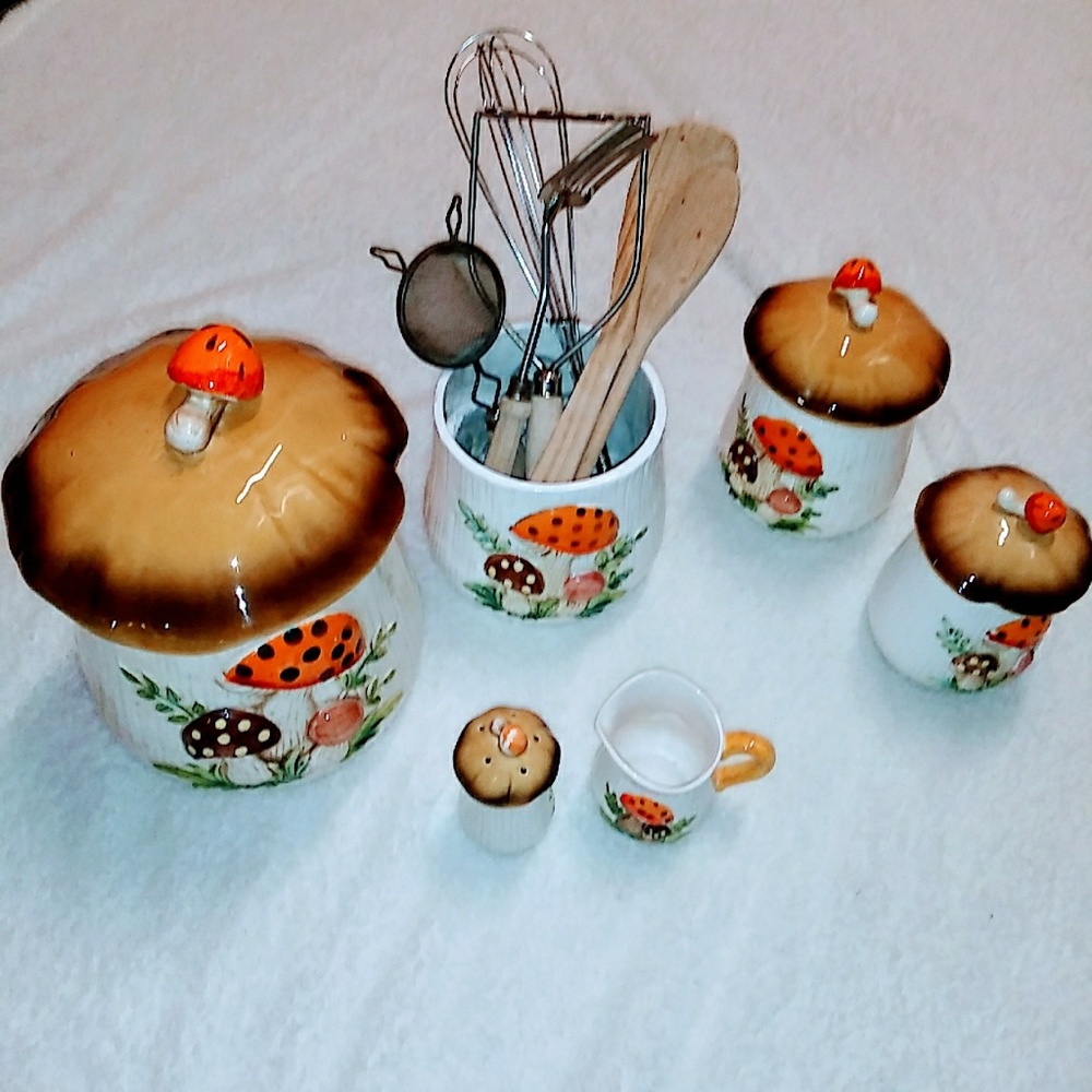Sears & Roebuck Merry Mushroom Lot